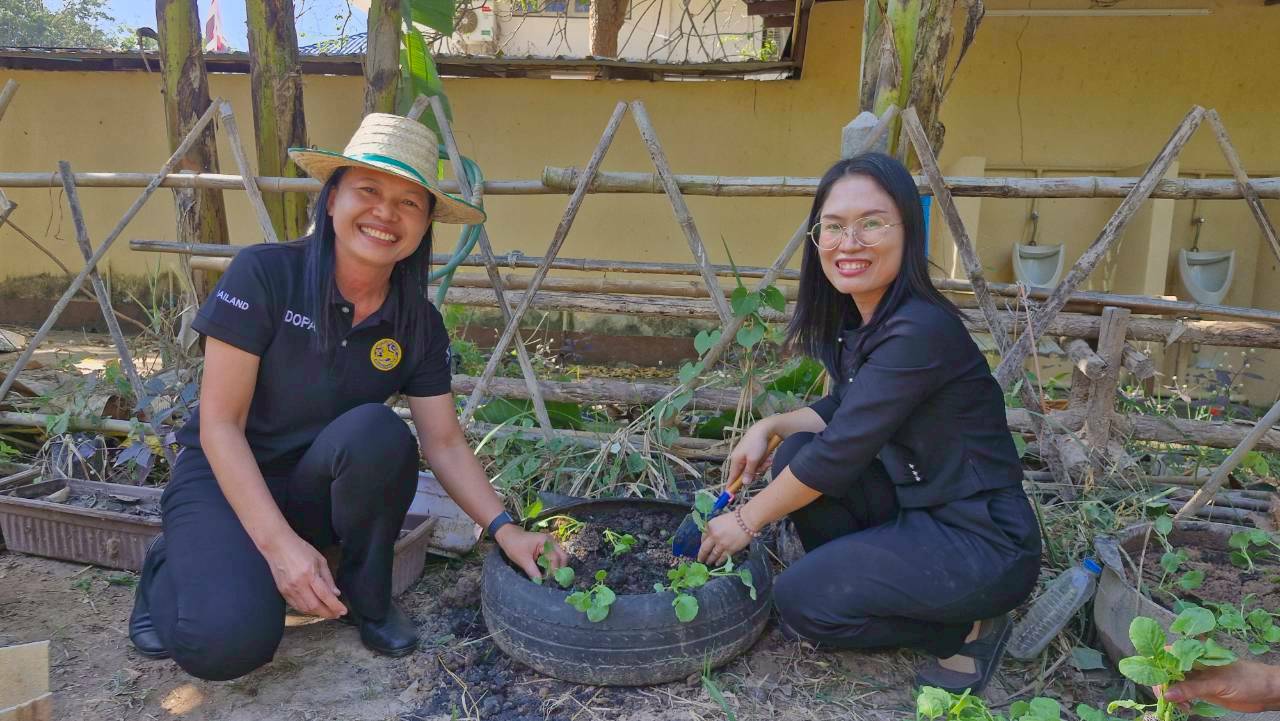 🌱พช.ซำสูง Kick Off กิจกรรม “ผู้นำทำก่อน ปลูกผัก ปลูกรัก กับ พช.” สร้างความมั่นคงทางอาหาร 🥬🥦(Good Food Security) ตามแนวพระราชดำริสมเด็จพระกนิษฐาธิราชเจ้า กรมสมเด็จพระเทพรัตนราชสุดาฯสยามบรมราชกุมารี