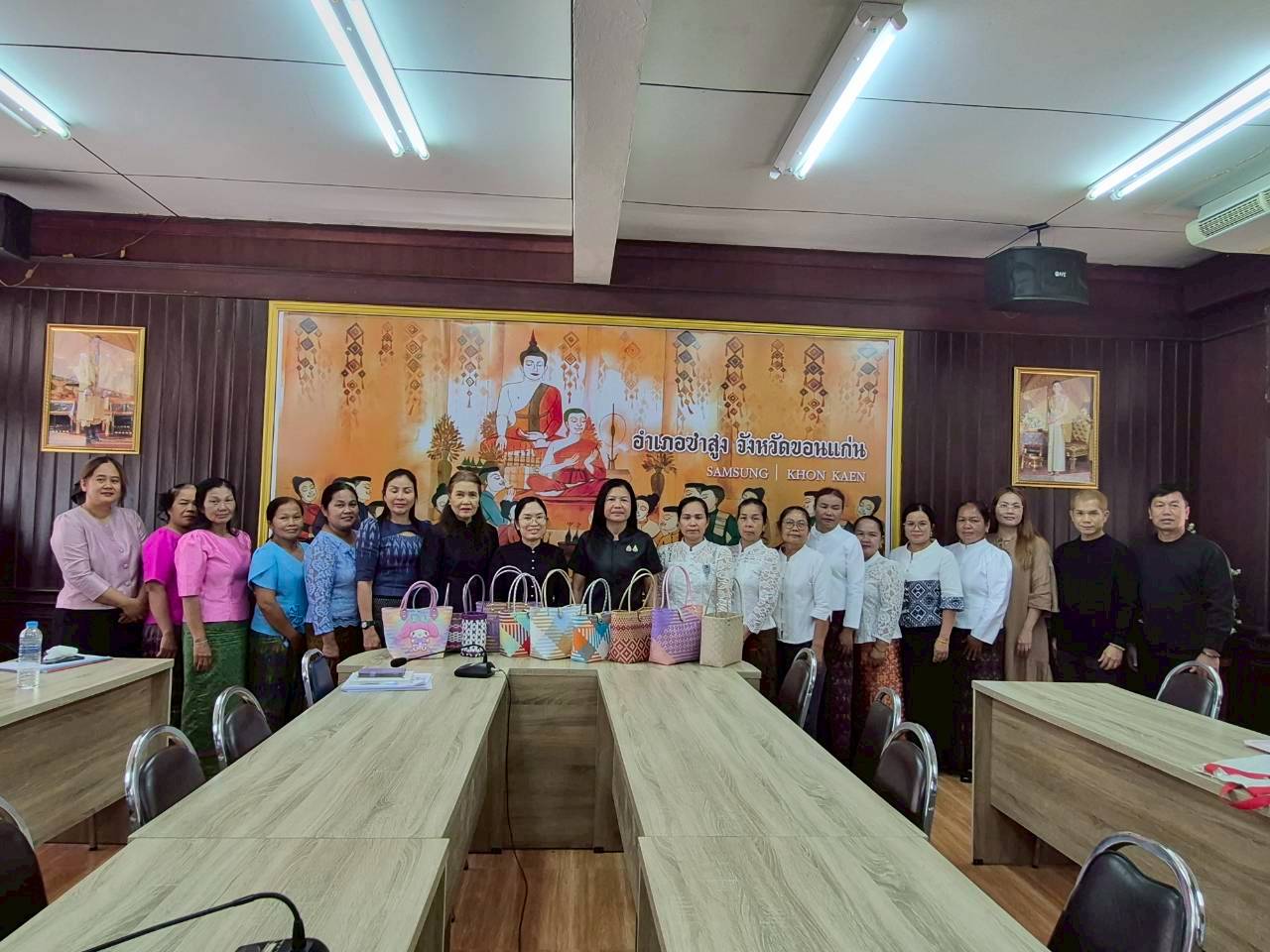 🦇พช. ซำสูง: เ ร่วมประกวดโครงการเชิดชูเกียรติคนกองทุนพัฒนาบทบาทสตรี ประจำปี 2569 กิจกรรมที่ 1 การคัดเลือกคนกองทุนพัฒนาบทบาทสตรีดีเด่น ระดับจังหวัด ผ่านระบบการประชุมทางไกล Cisco WebEx 